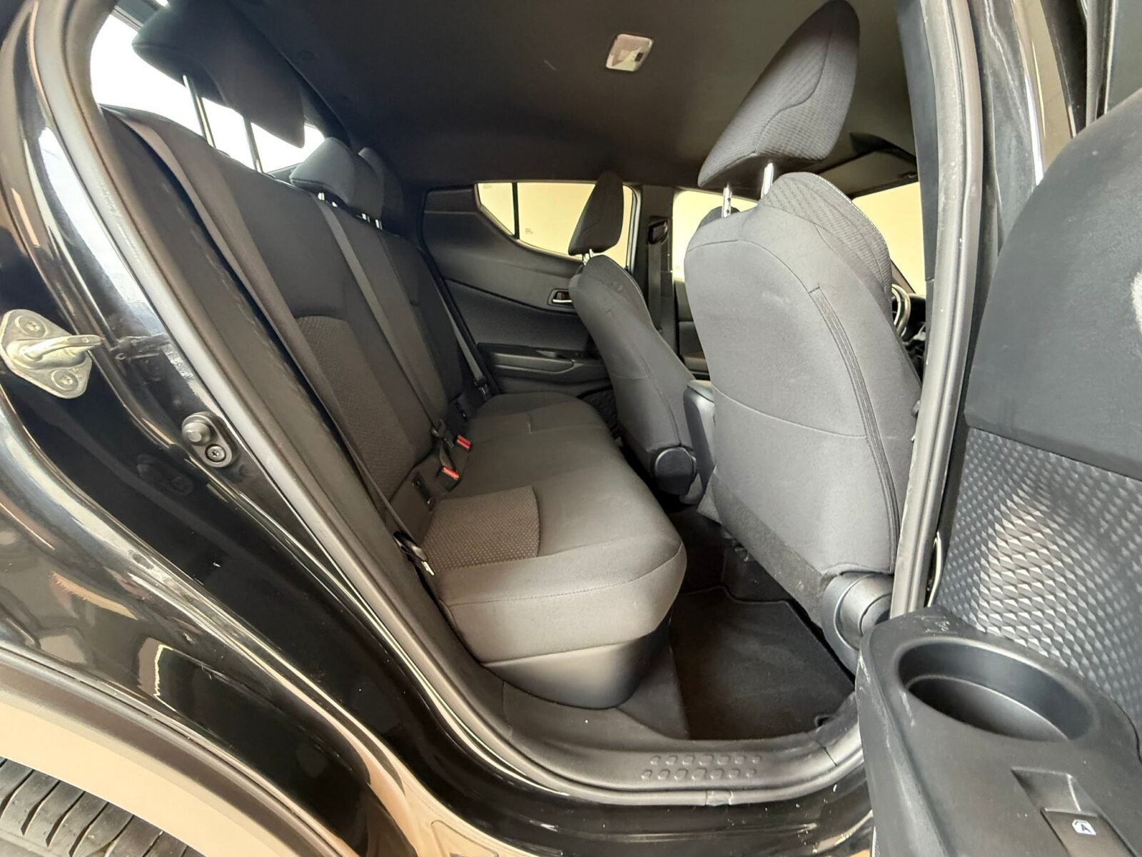 TOYOTA C-HR 1.8i Hibrido