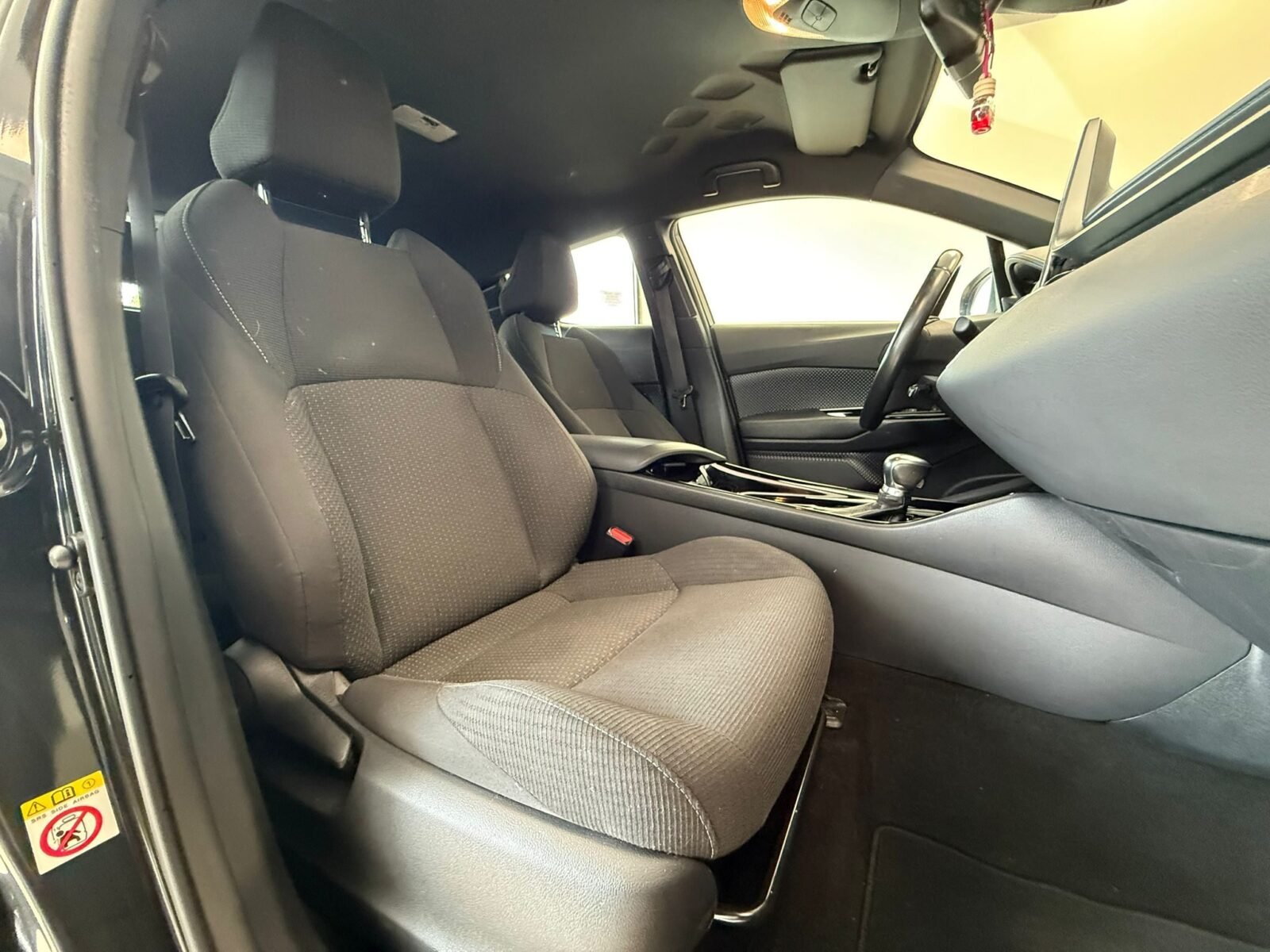 TOYOTA C-HR 1.8i Hibrido