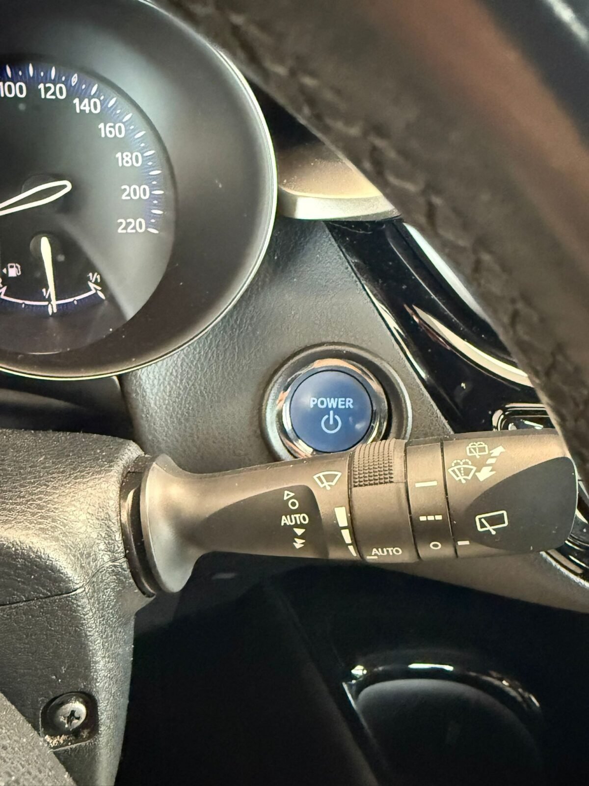 TOYOTA C-HR 1.8i Hibrido