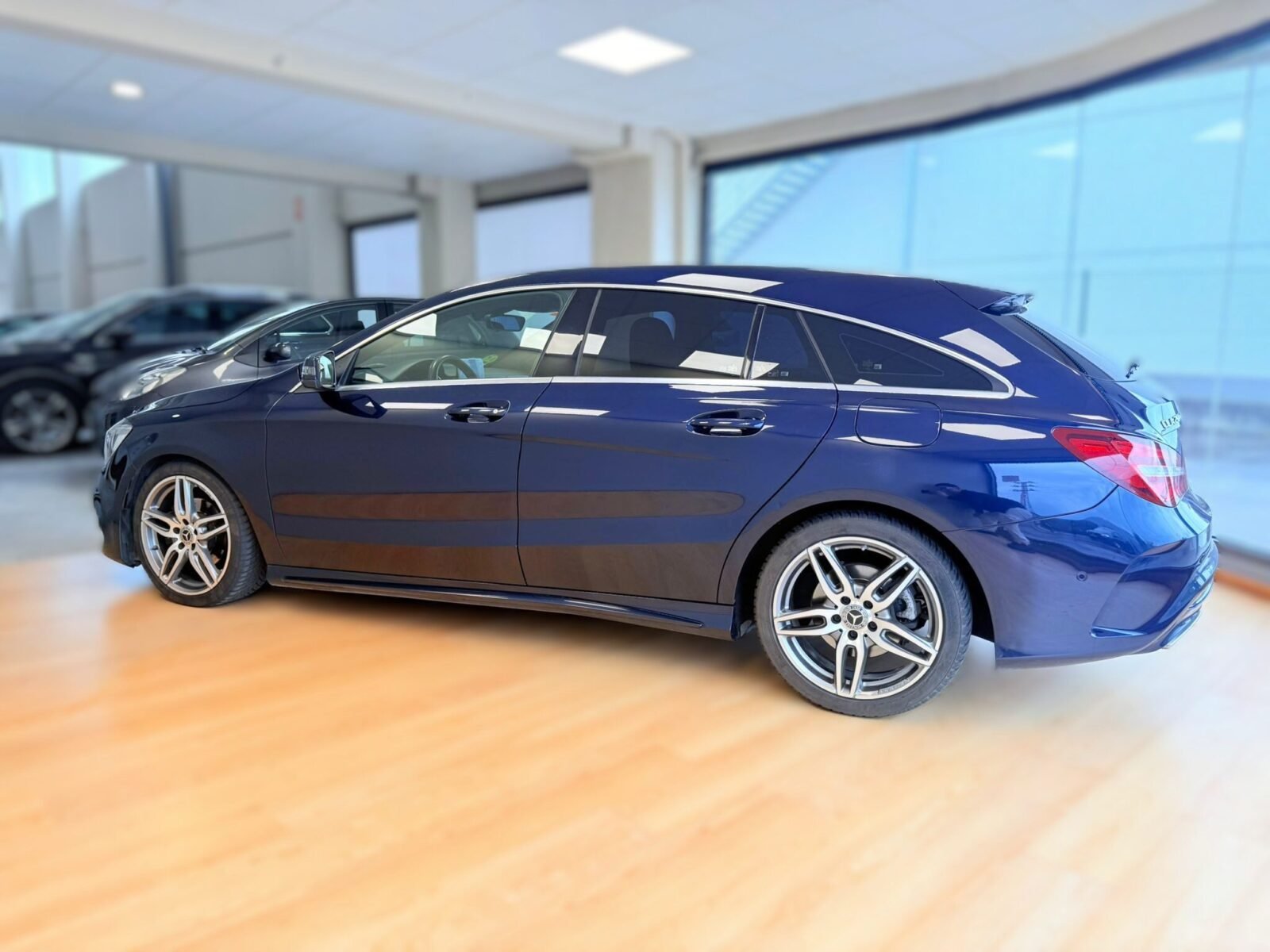 MERCEDES-BENZ CLA 200D