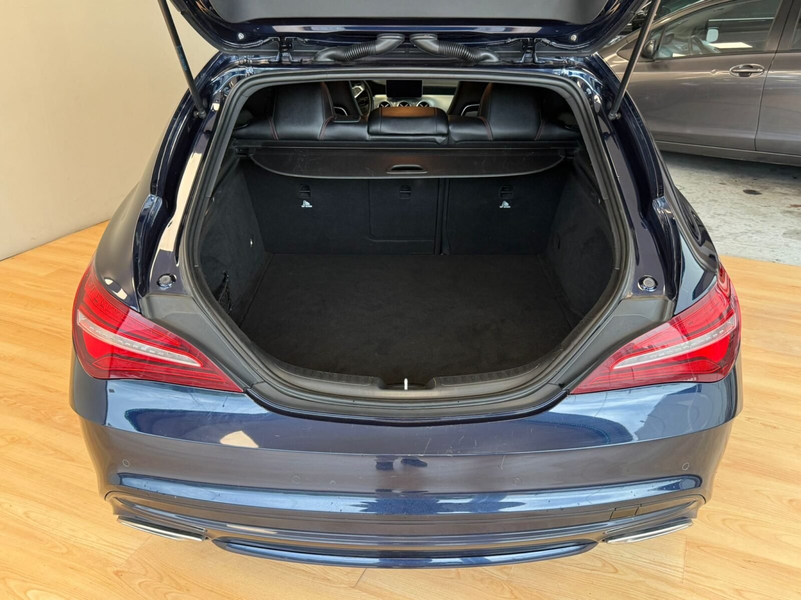 MERCEDES-BENZ CLA 200D