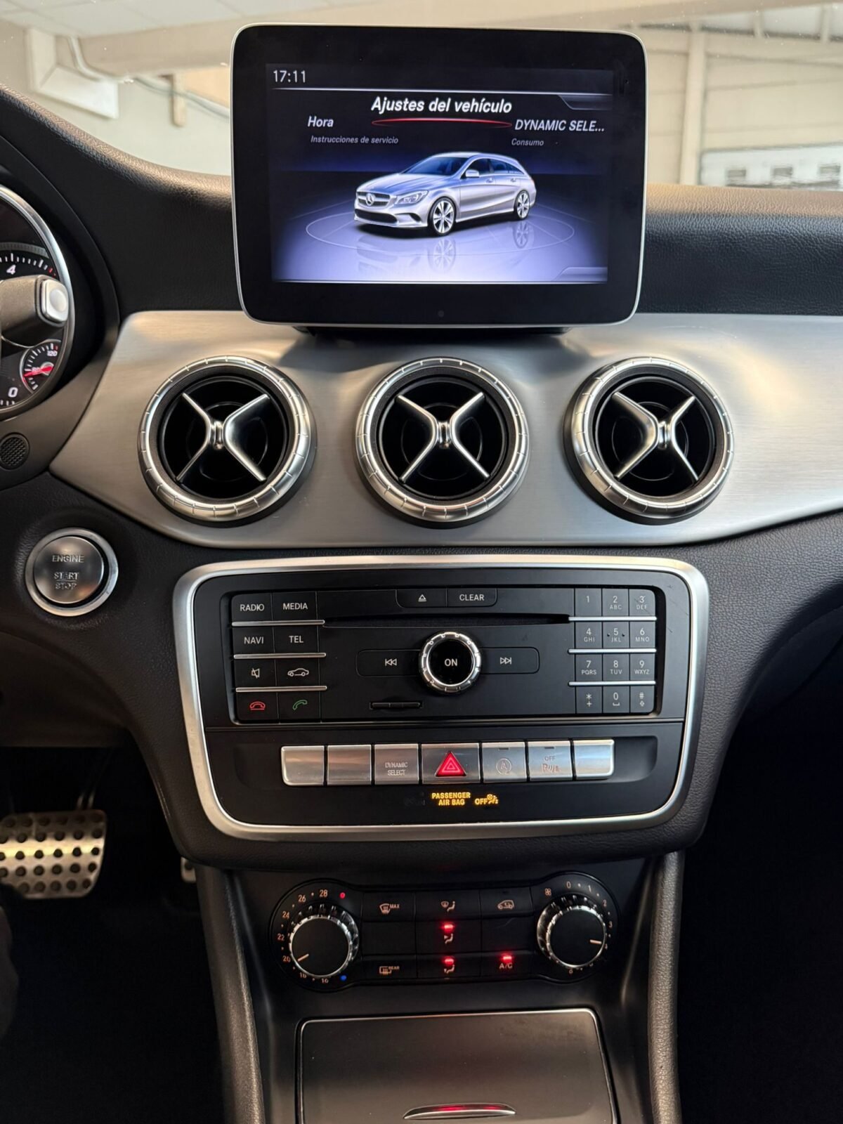 MERCEDES-BENZ CLA 200D