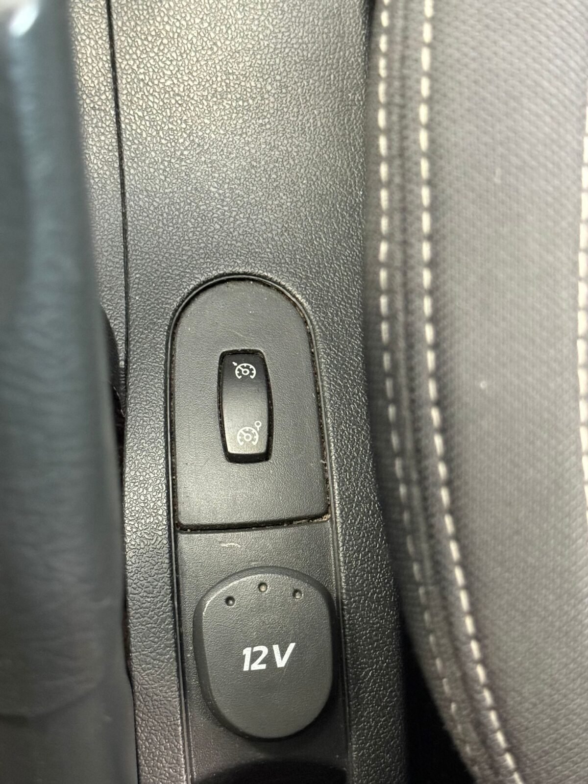 RENAULT CLIO 1.5DCi