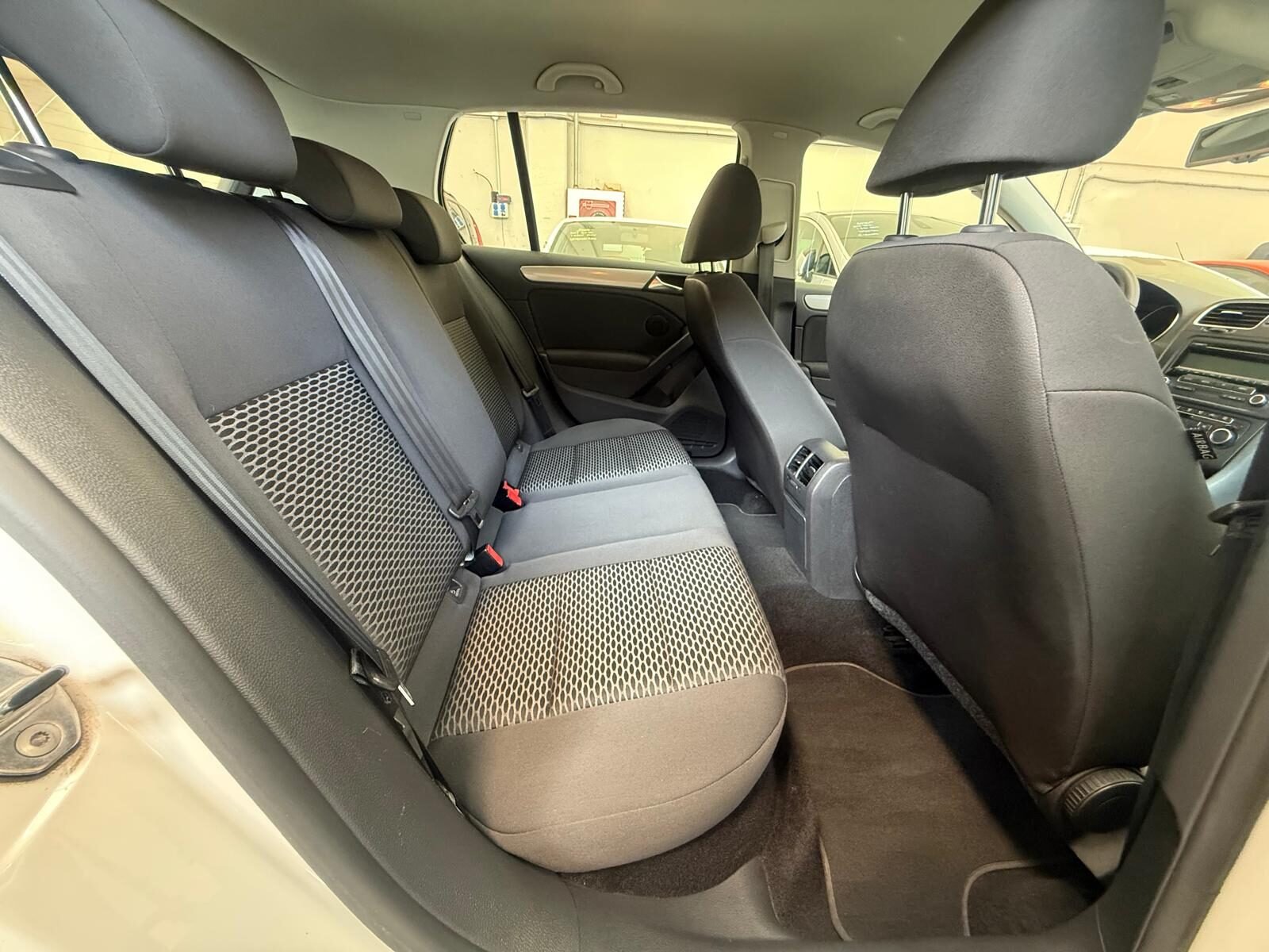 VOLKSWAGEN GOLF 1.6TDi