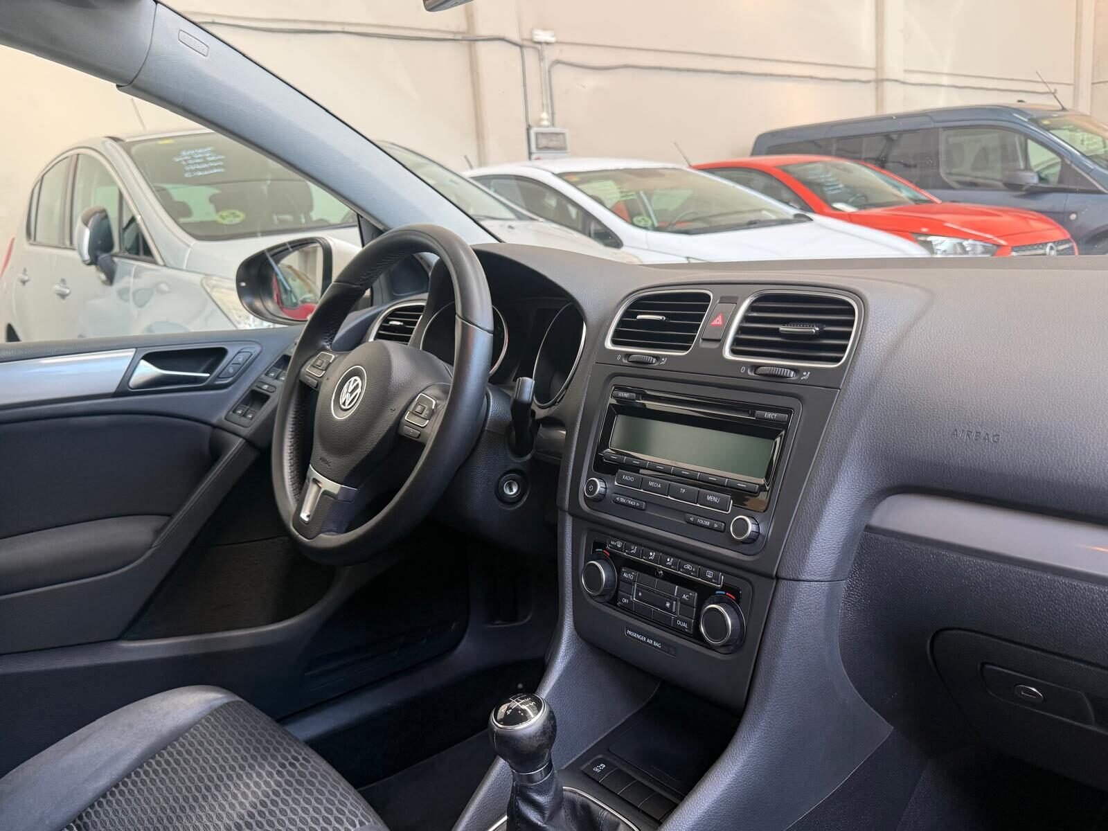 VOLKSWAGEN GOLF 1.6TDi