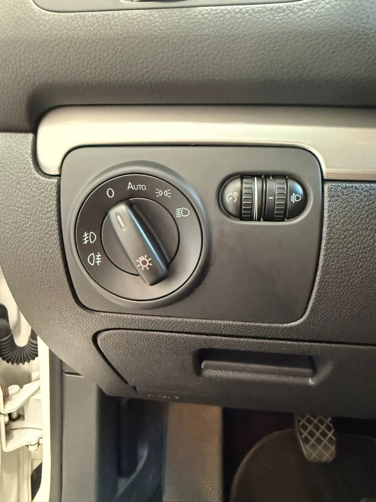 VOLKSWAGEN GOLF 1.6TDi