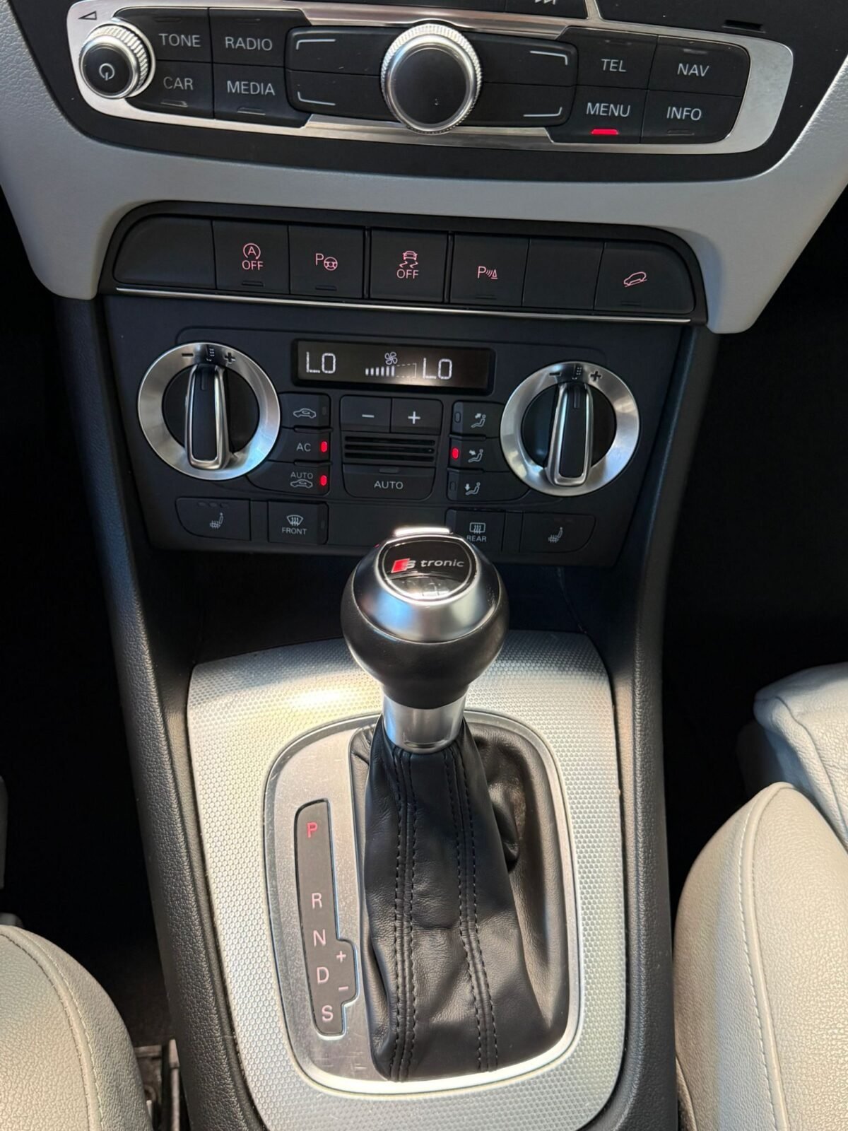 AUDI Q3 2.0 TDI