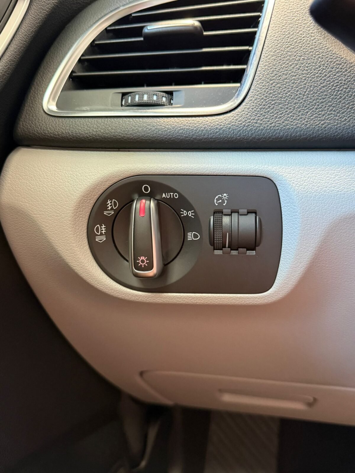 AUDI Q3 2.0 TDI