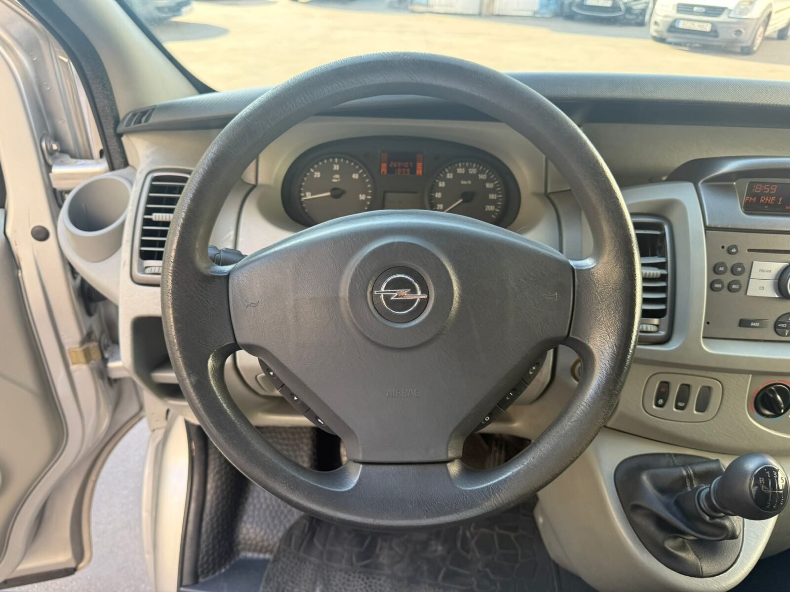 OPEL VIVARO 1.9CDTI