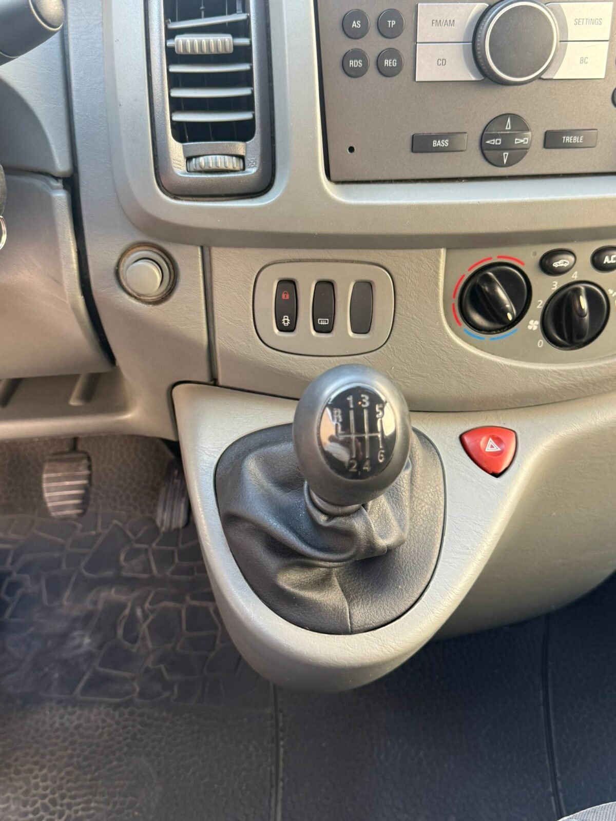 OPEL VIVARO 1.9CDTI