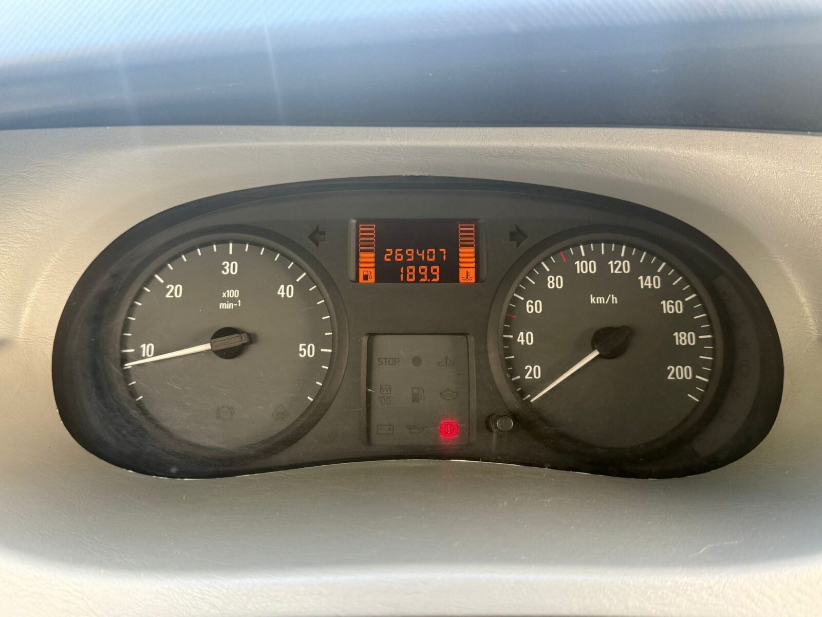 OPEL VIVARO 1.9CDTI