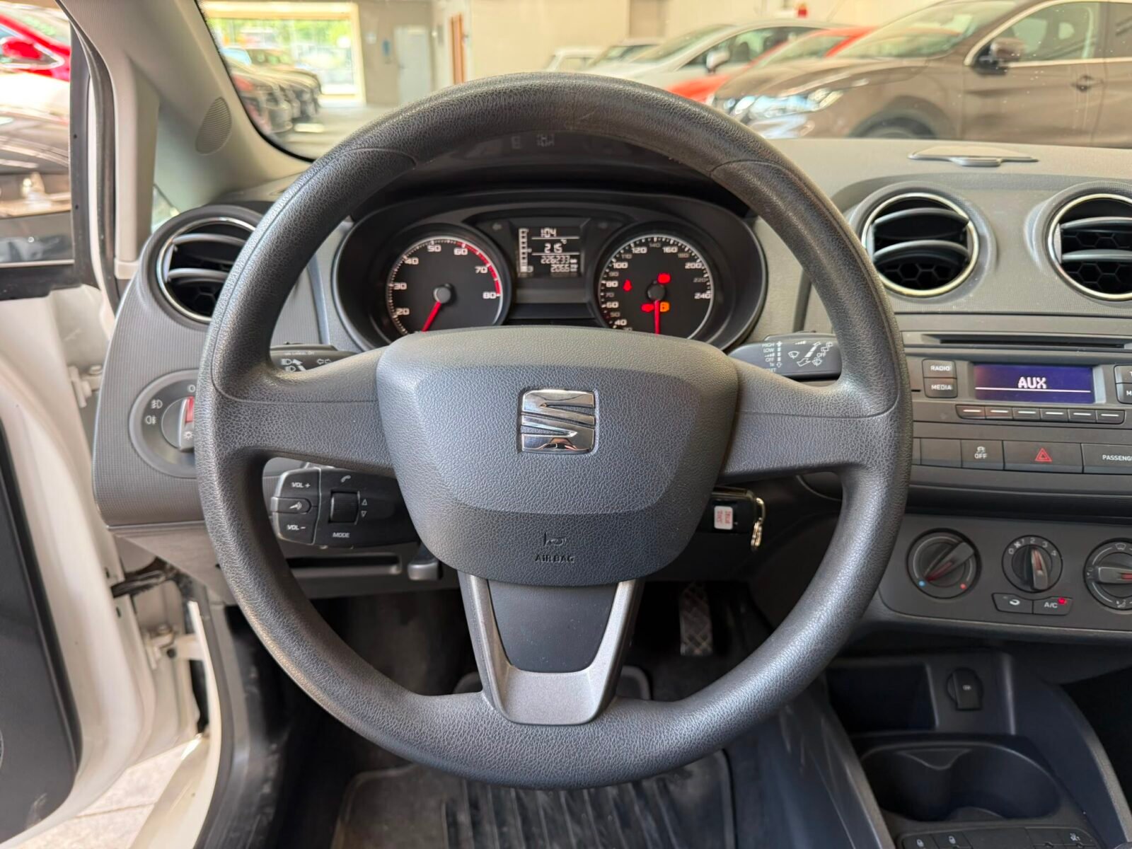 SEAT IBIZA 1.2i 12v