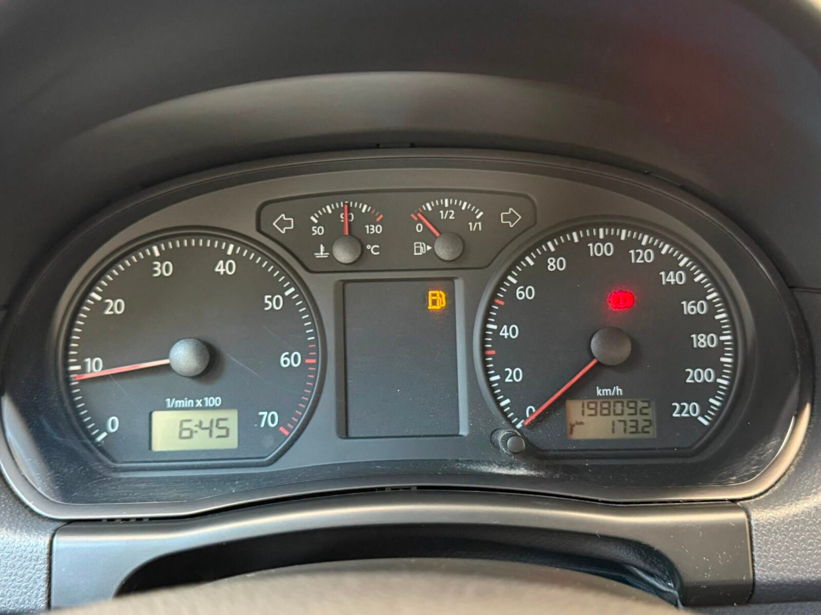 VOLKSWAGEN POLO 1.2i