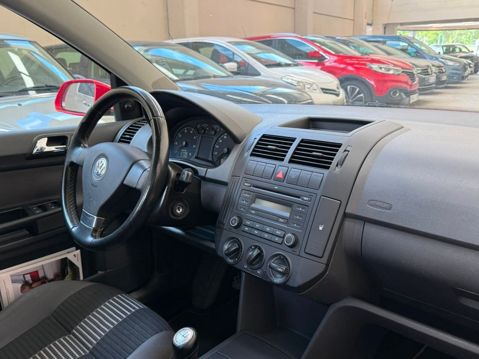 VOLKSWAGEN POLO 1.2i