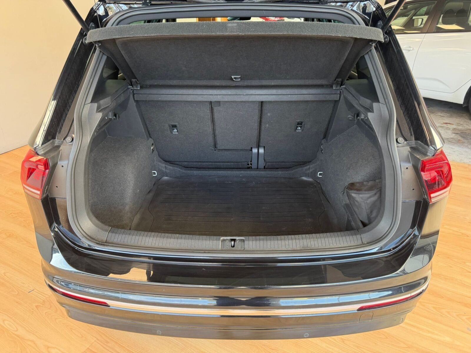 VOLKSWAGEN TIGUAN 2.0Tdi