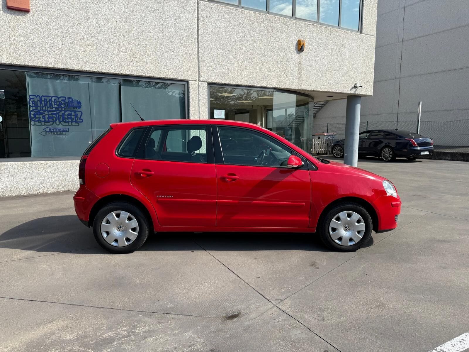 VOLKSWAGEN POLO 1.2i
