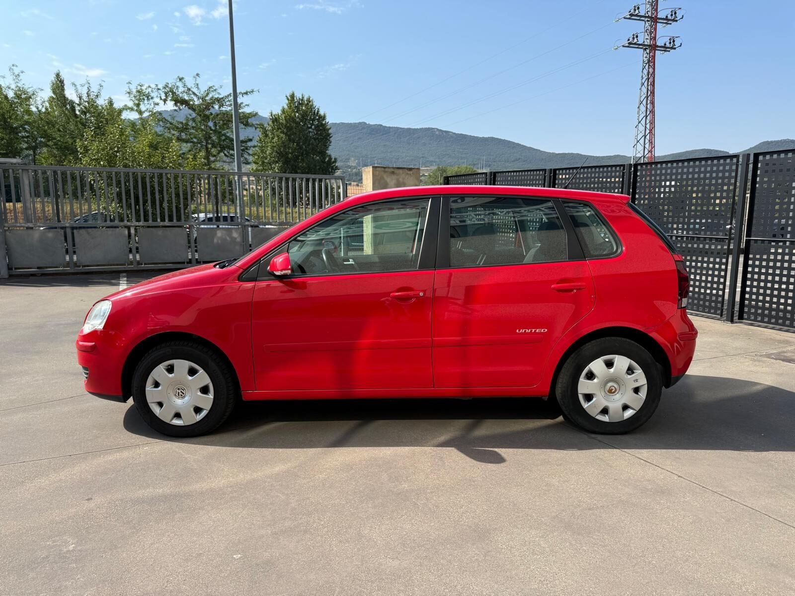 VOLKSWAGEN POLO 1.2i