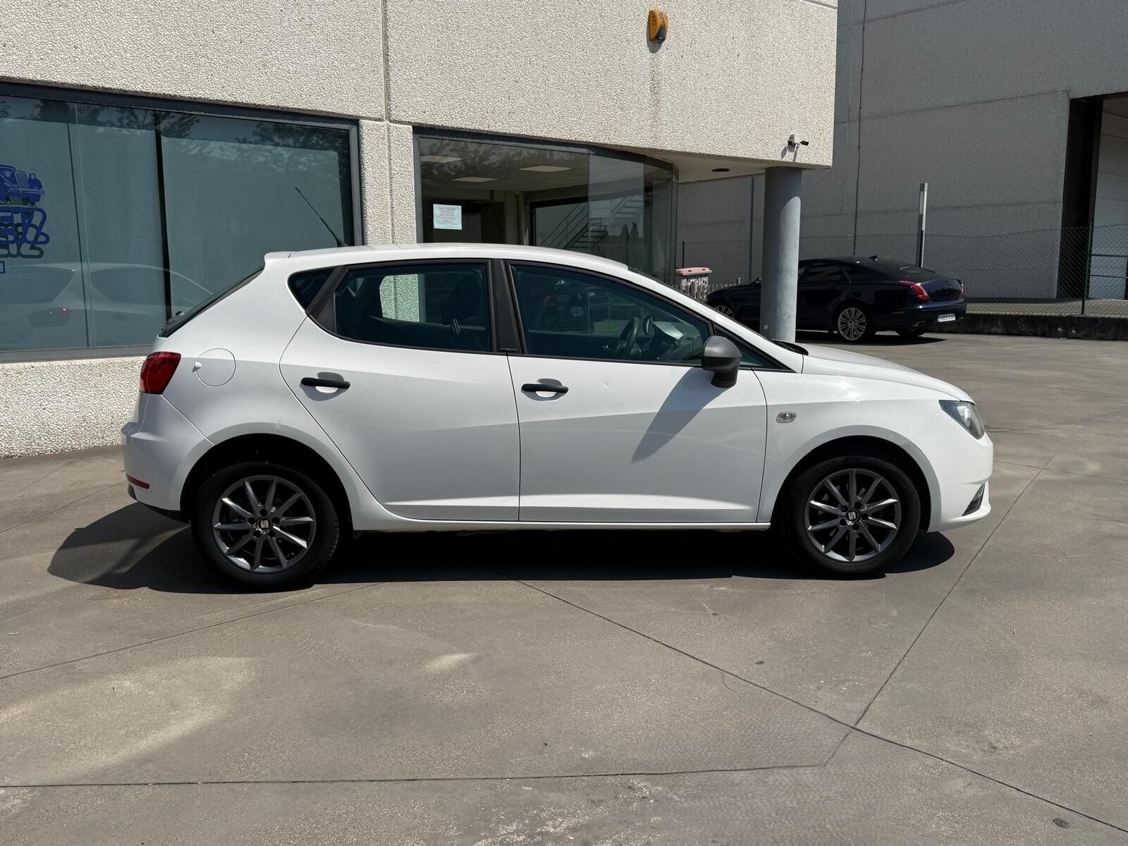 SEAT IBIZA 1.2i 12v