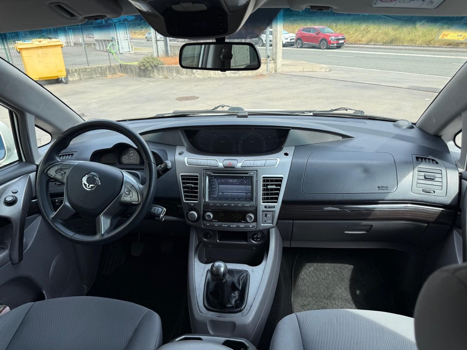 SSANGYONG RODIUS D2.2T