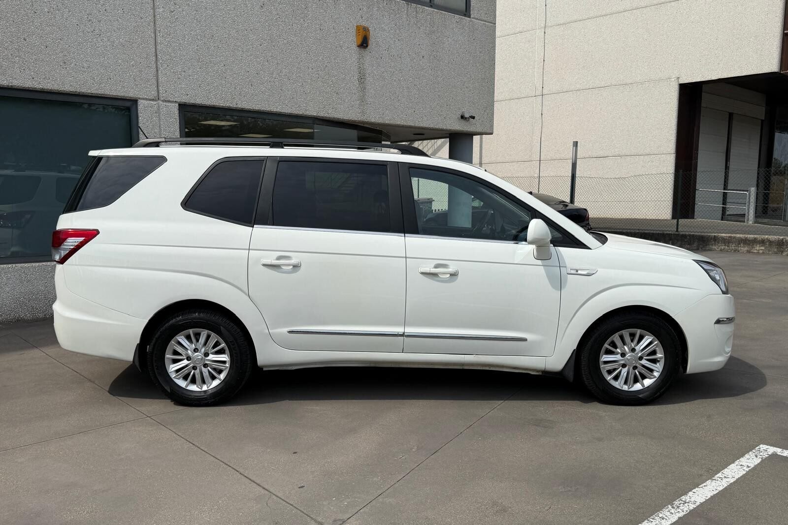 SSANGYONG RODIUS D2.2T