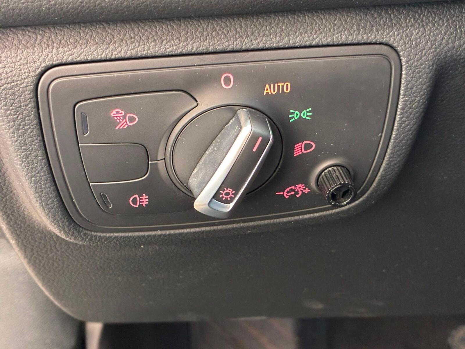 AUDI A6 AVANT 2.0 TDI