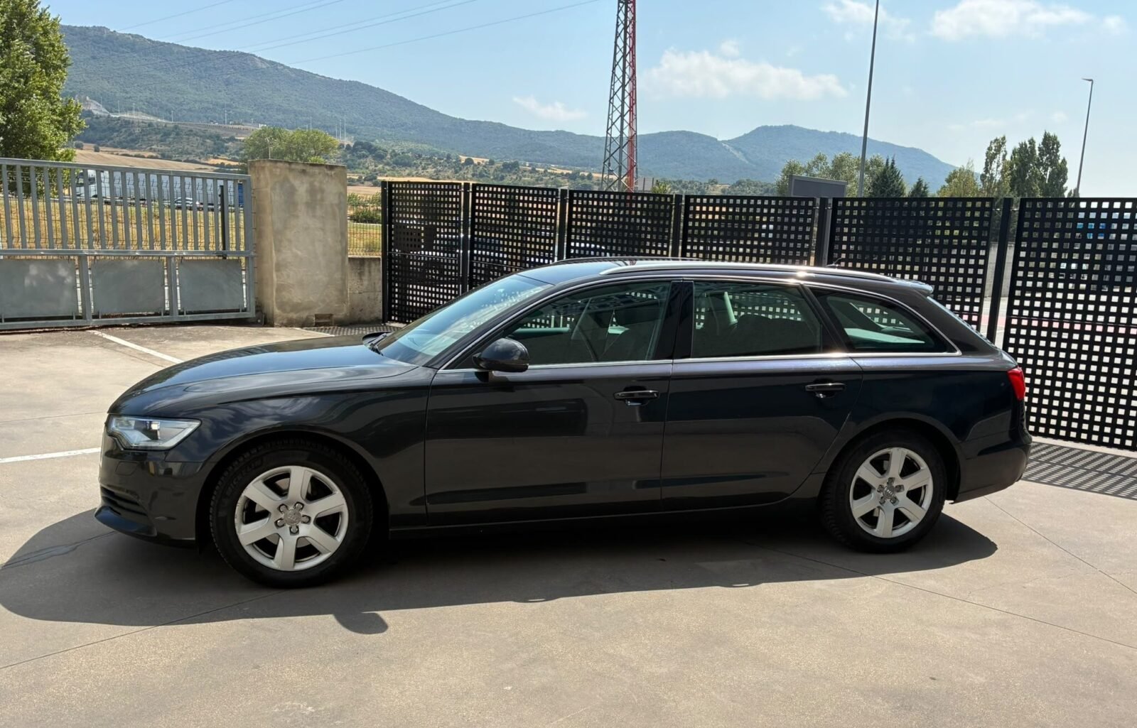 AUDI A6 AVANT 2.0 TDI