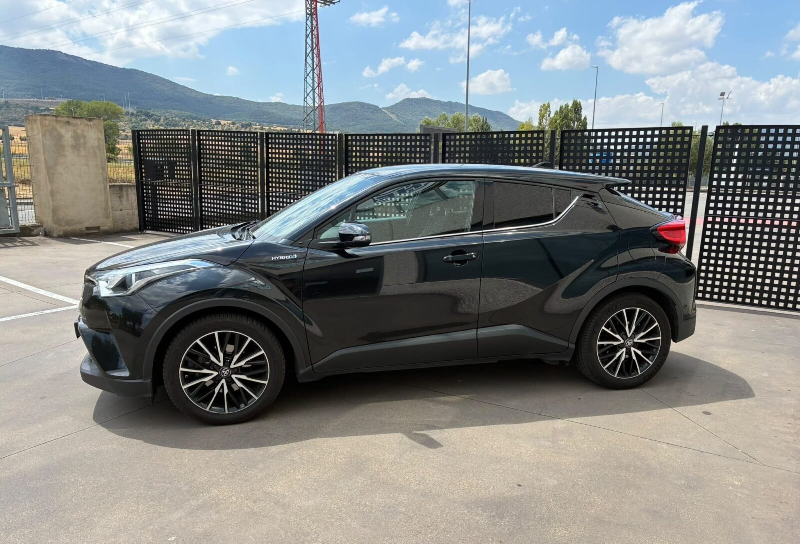 TOYOTA C-HR 1.8i Hibrido