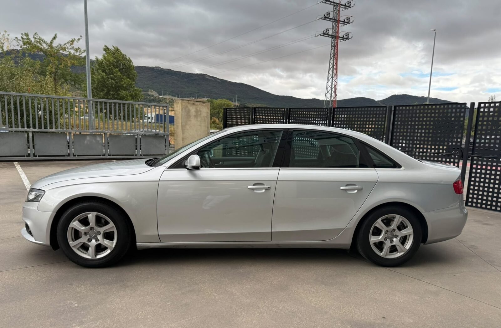 AUDI A4 2.0 TDiE