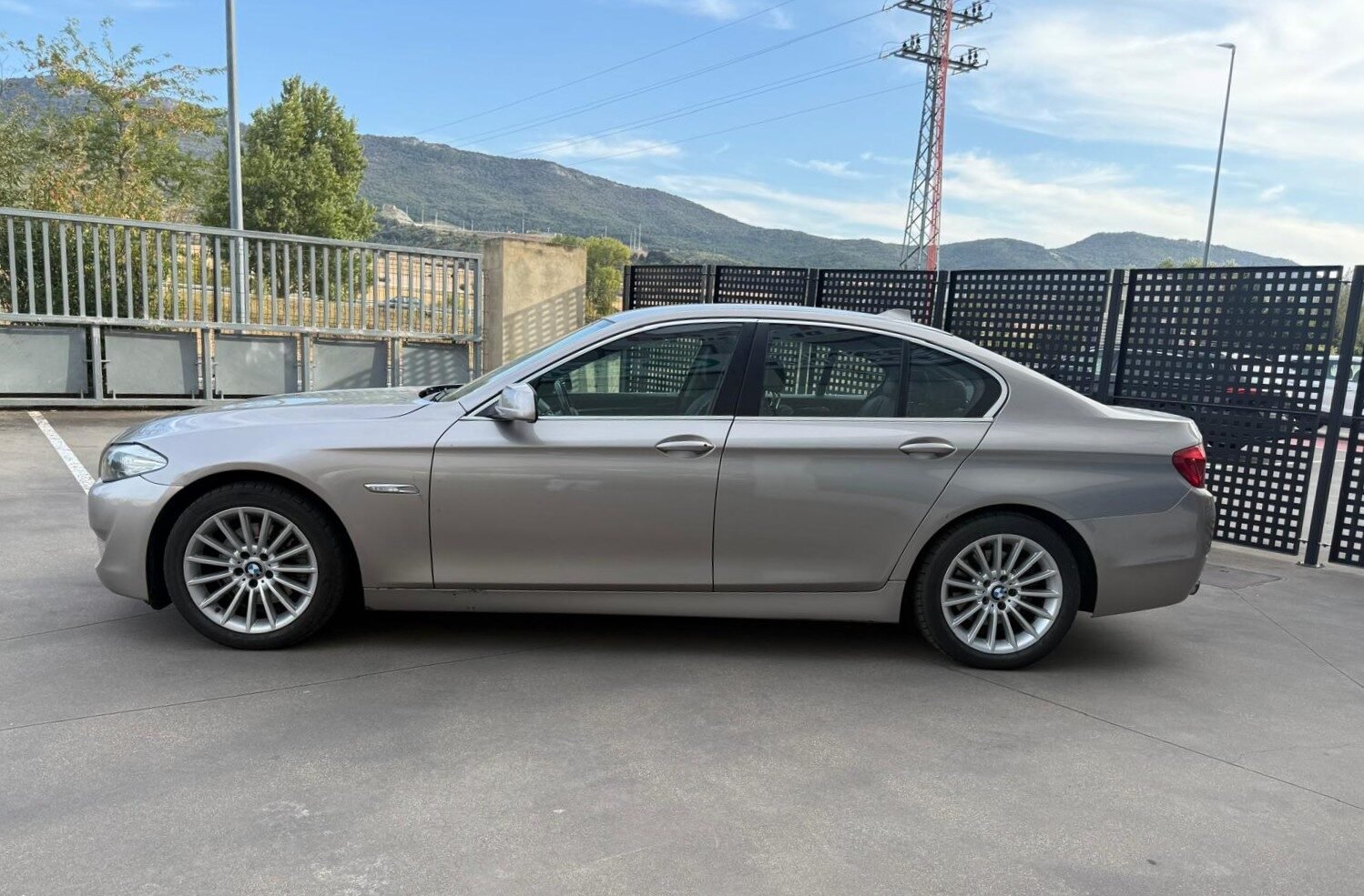 BMW Serie 5 520d 