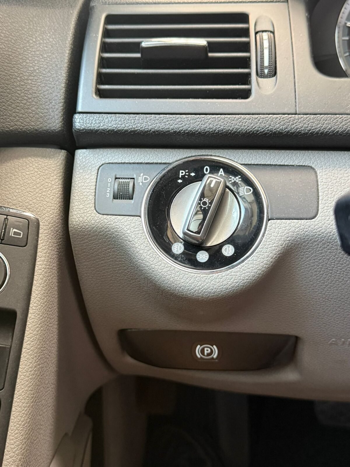 MERCEDES-BENZ CLASE C C220 CDI ELEGANCE