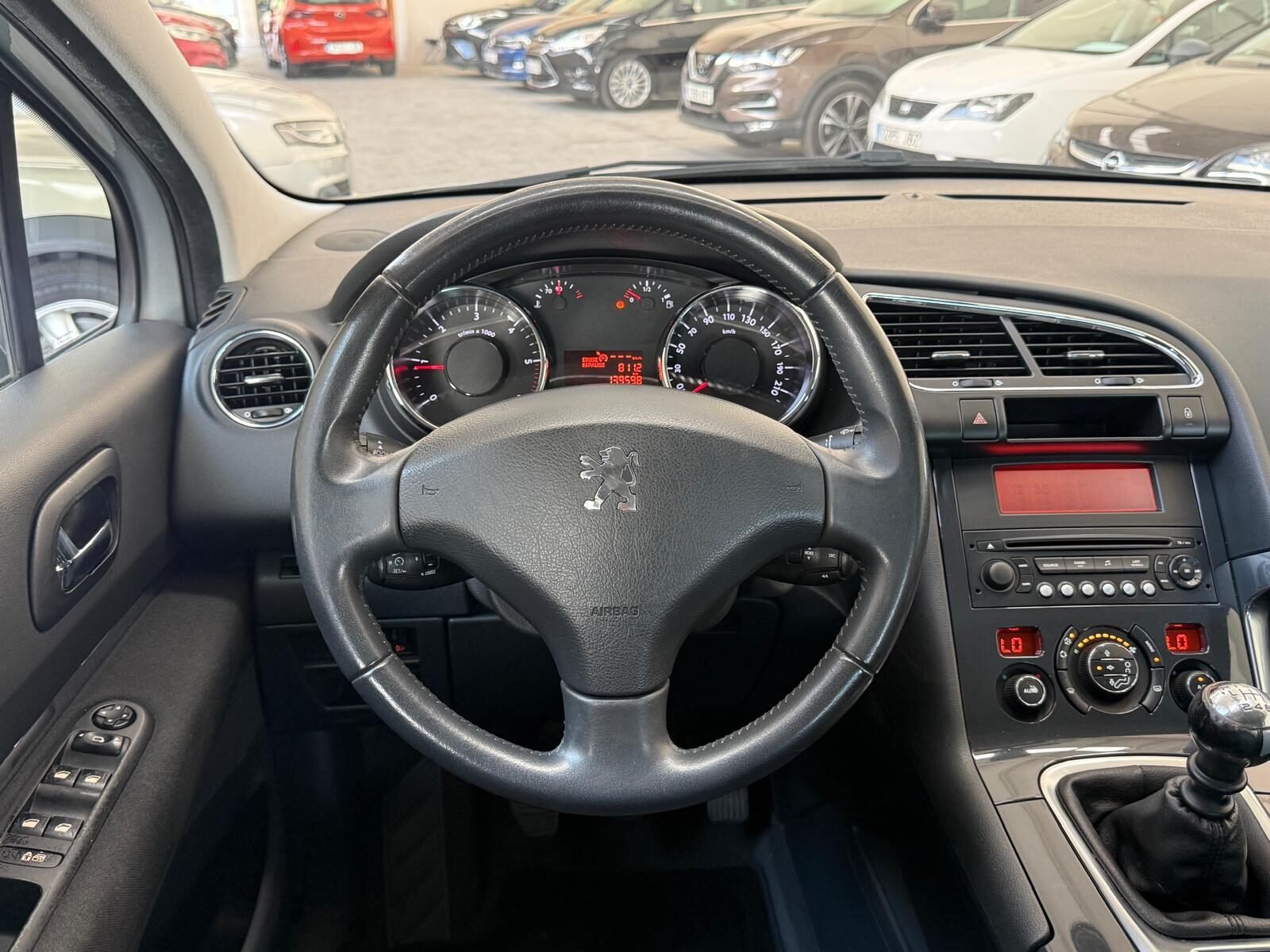 PEUGEOT 3008 1.6HDi