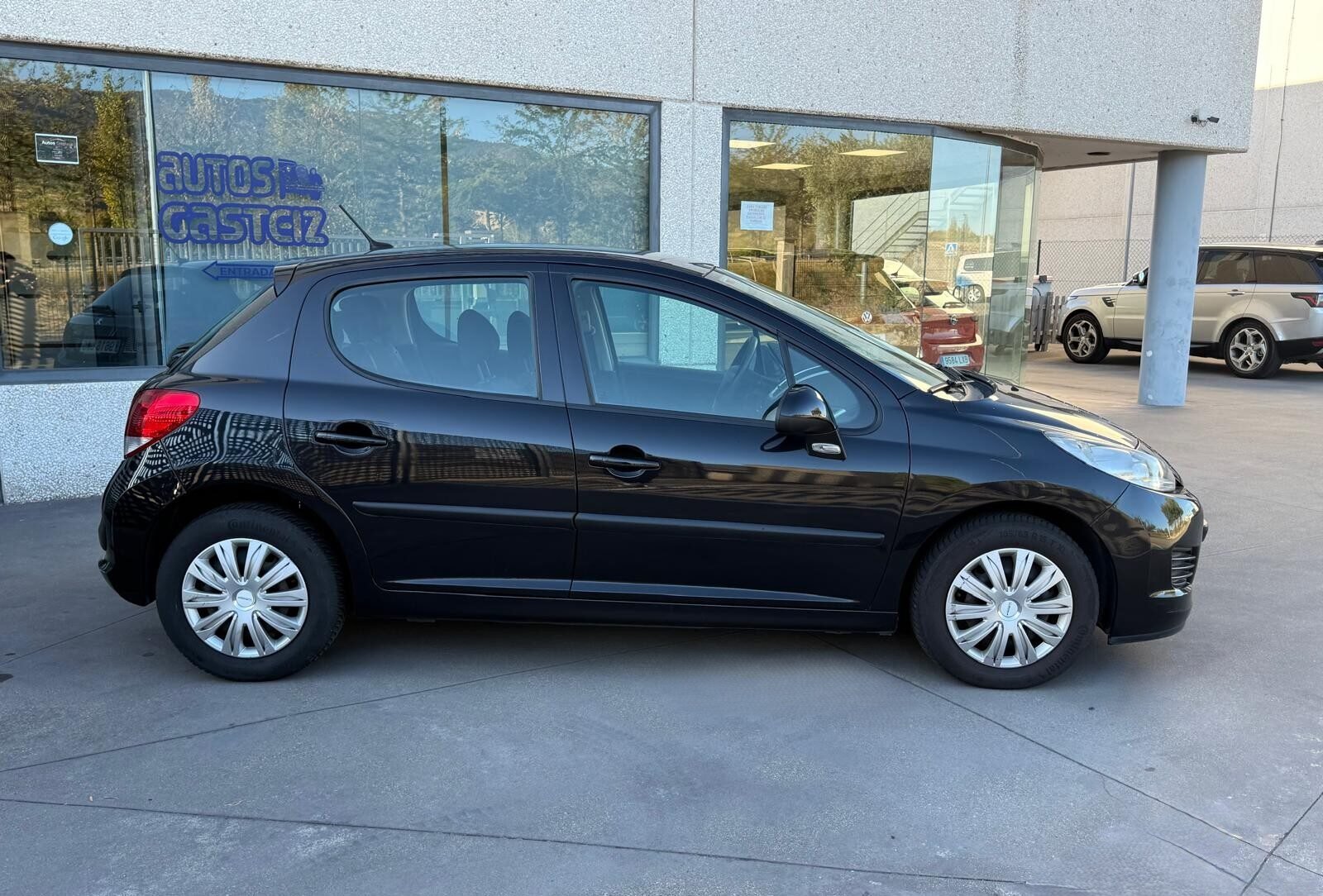PEUGEOT 207 1.4i Confort
