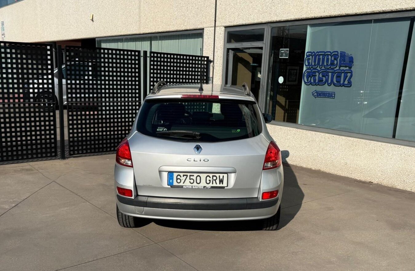 RENAULT CLIO 1.5 DCi GRAND TOUR