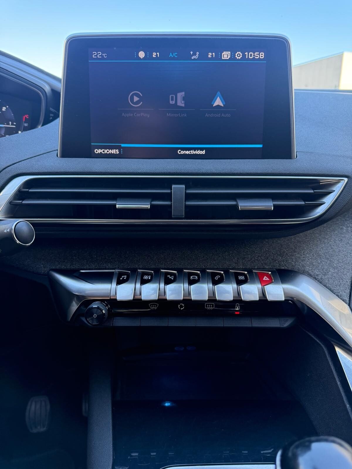 PEUGEOT 3008 1.6HDI