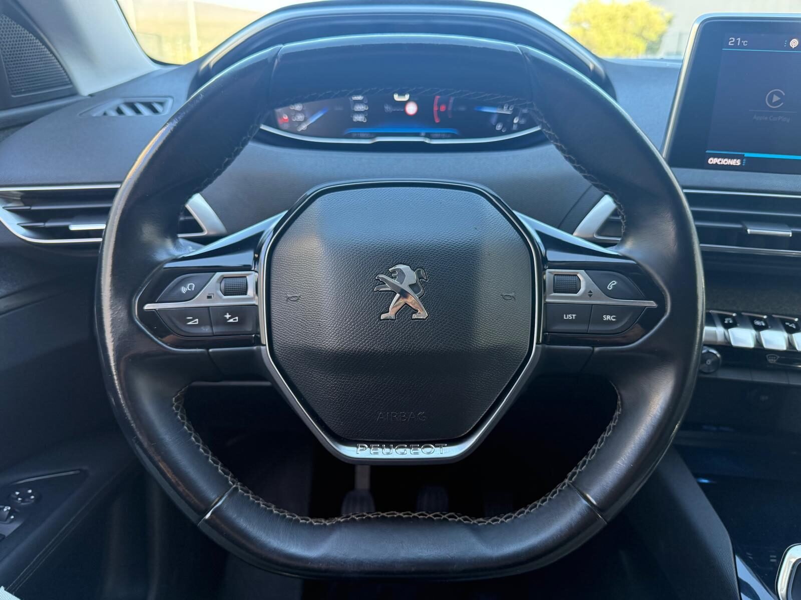 PEUGEOT 3008 1.6HDI