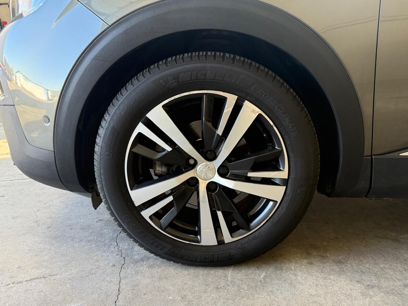 PEUGEOT 3008 1.6HDI